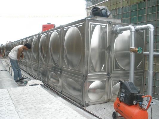 CE-gecertificeerde vloeistofreservoir van roestvrij staal 10000 liter met standaardpaneeldikte