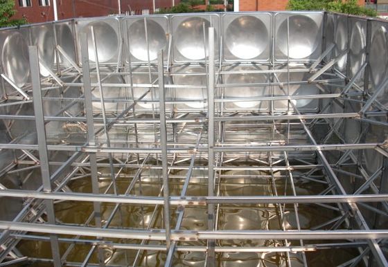 CE-gecertificeerde vloeistofreservoir van roestvrij staal 10000 liter met standaardpaneeldikte